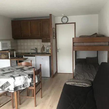 Charmant Studio Avec Balcon, Parking Et Ascenseur - Mont-dore, 4 Couchages - Fr-1-415-133